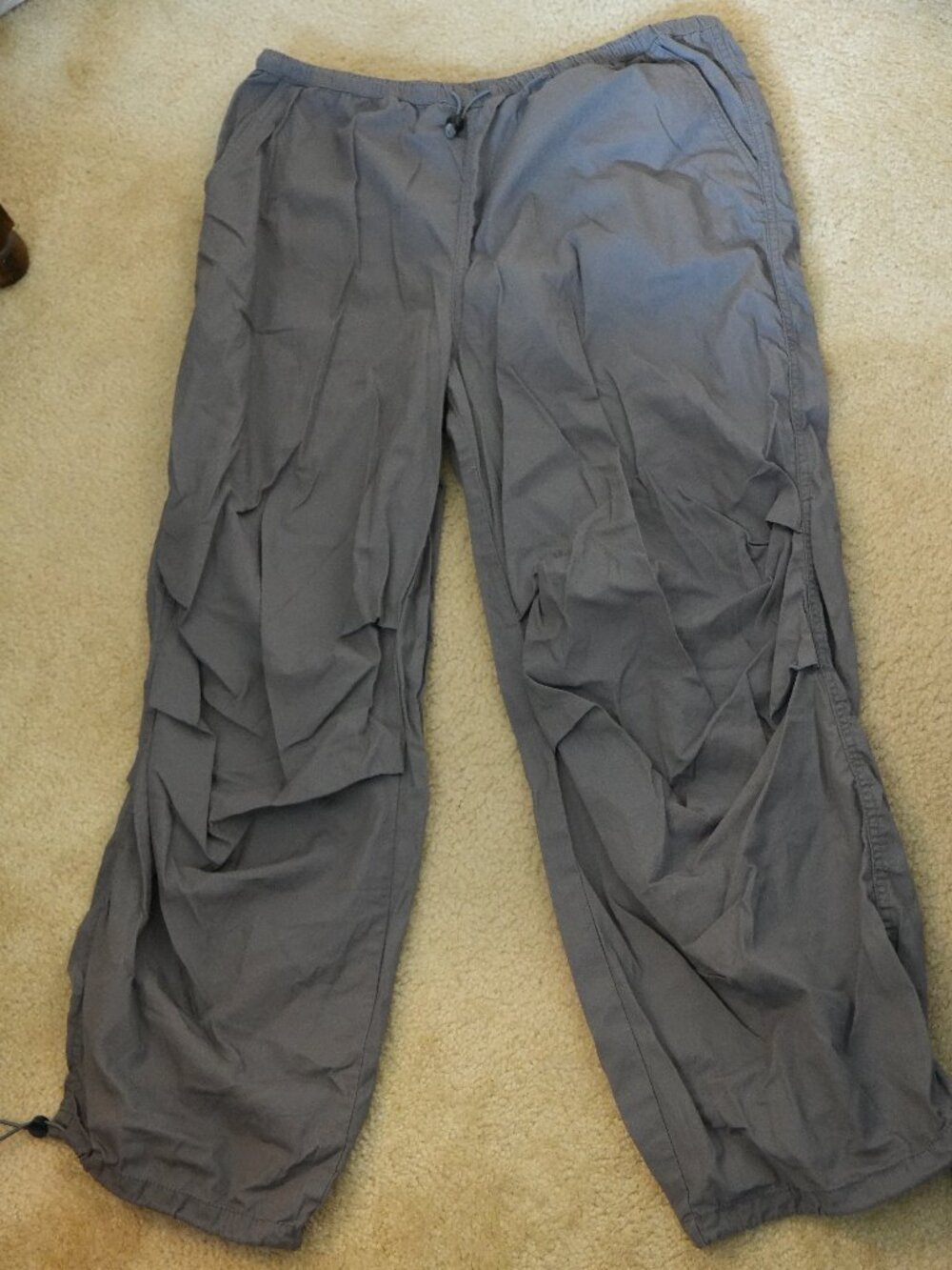 Medium DIVIDED Gray Nylon Jogger Pants Elastic Waist Drawstring Women's Casual